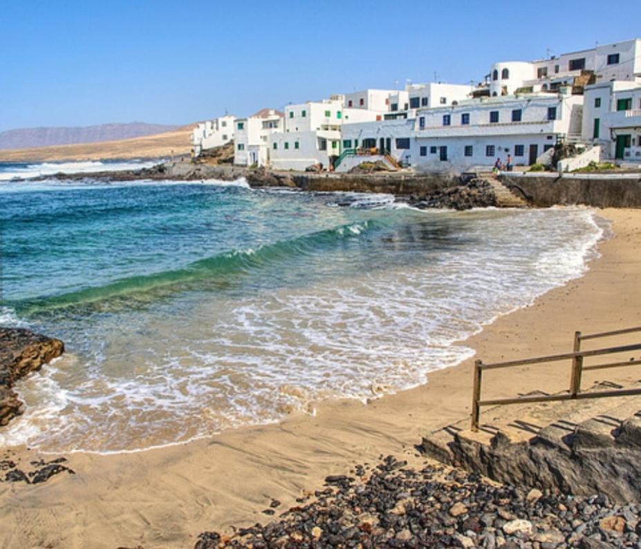 شقة Casa Ole Caleta de Caballo المظهر الخارجي الصورة